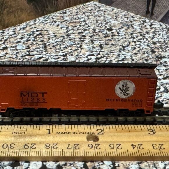 N Scale Atlas New York Central Reefer Car - Picture 3 of 7